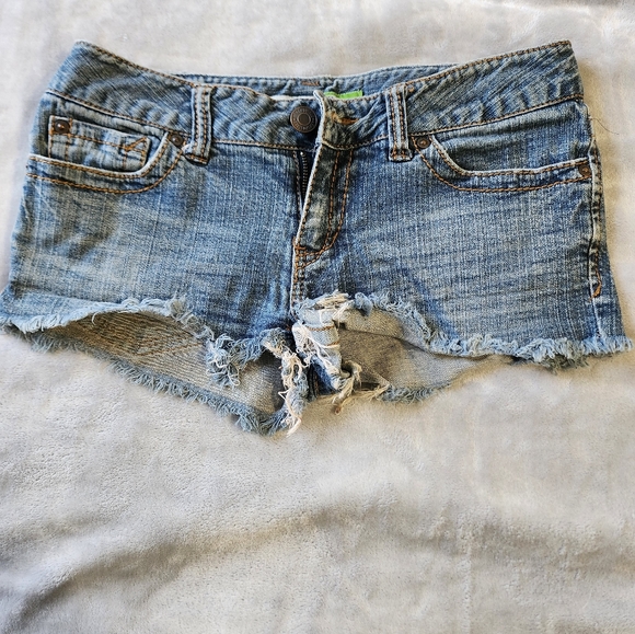 Jean Short Bundle - Picture 4 of 4